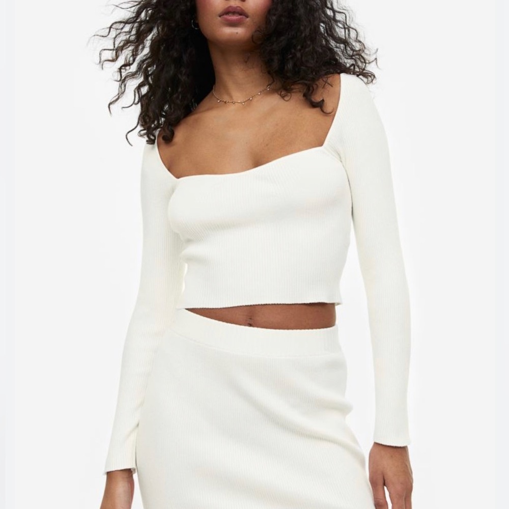 Sweetheart Neck Ribbed Knit Top - Picture 1 of 1
